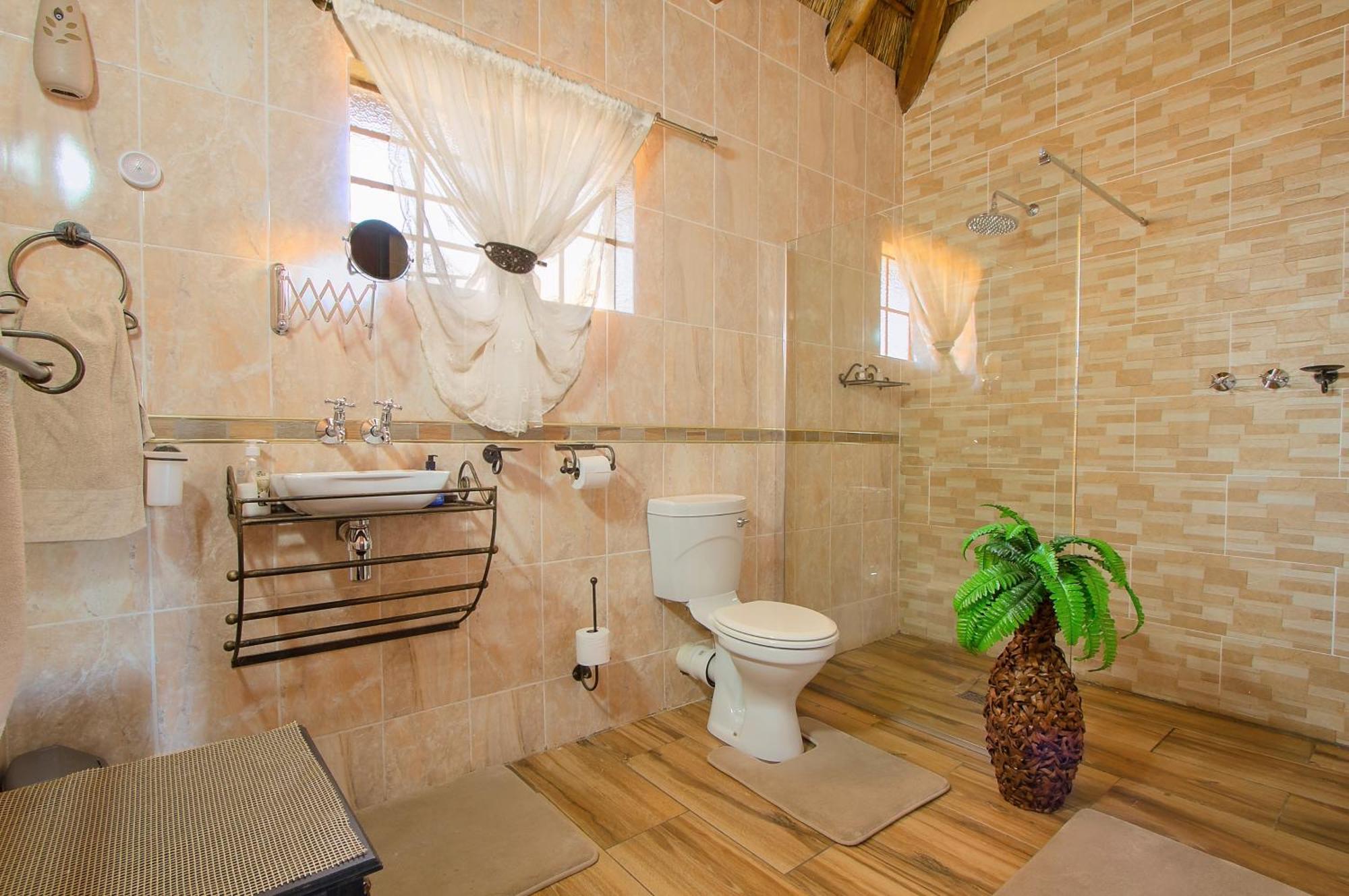 All Over Africa Guest House Kempton Park Bagian luar foto