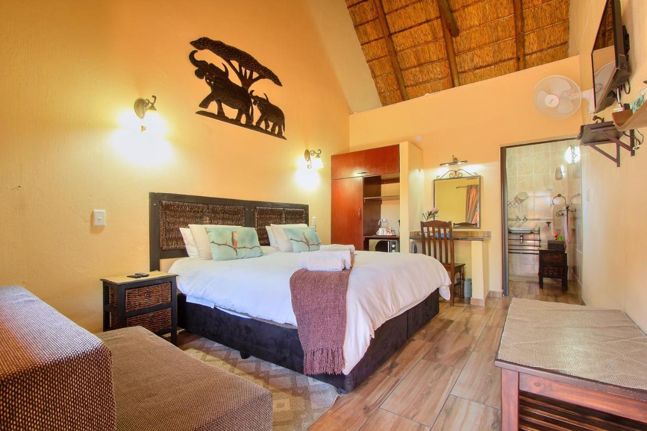 All Over Africa Guest House Kempton Park Bagian luar foto