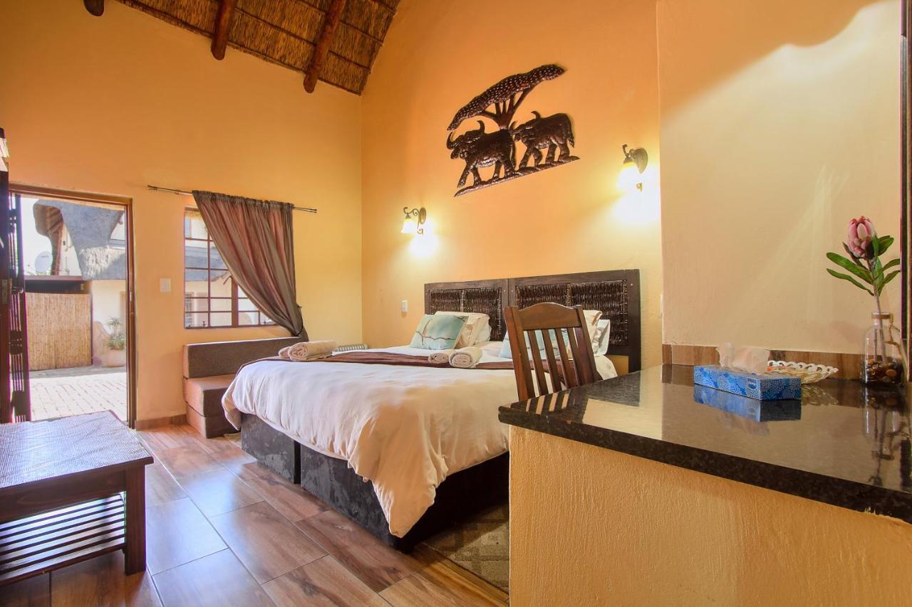 All Over Africa Guest House Kempton Park Bagian luar foto