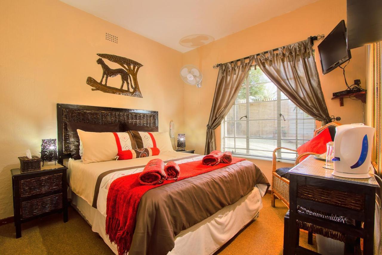 All Over Africa Guest House Kempton Park Bagian luar foto