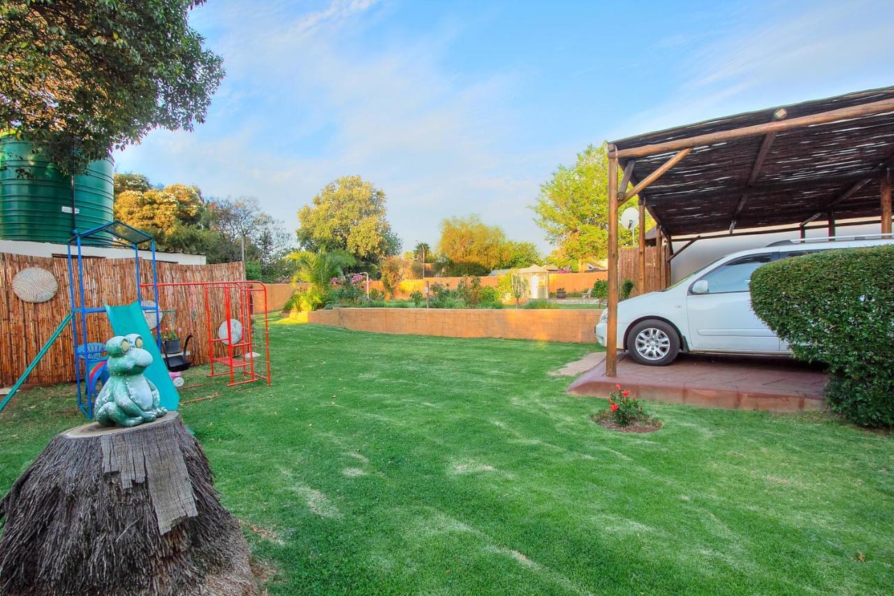 All Over Africa Guest House Kempton Park Bagian luar foto