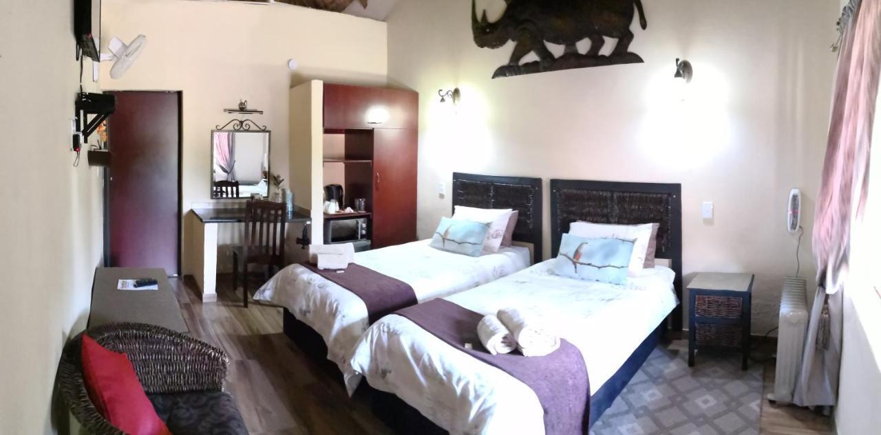All Over Africa Guest House Kempton Park Bagian luar foto